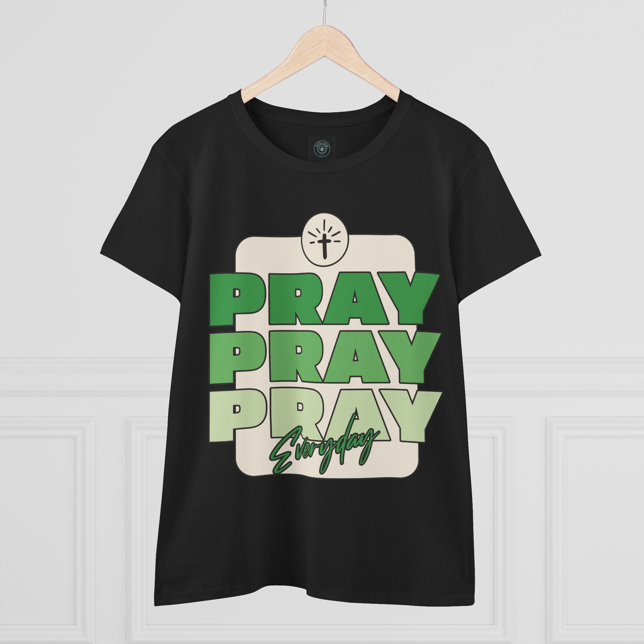 Pray Women's Tee, Casual Faith Shirt, Pray Everyday Top, Gift - Birthday - Christian Gift - Faithfully Hecho