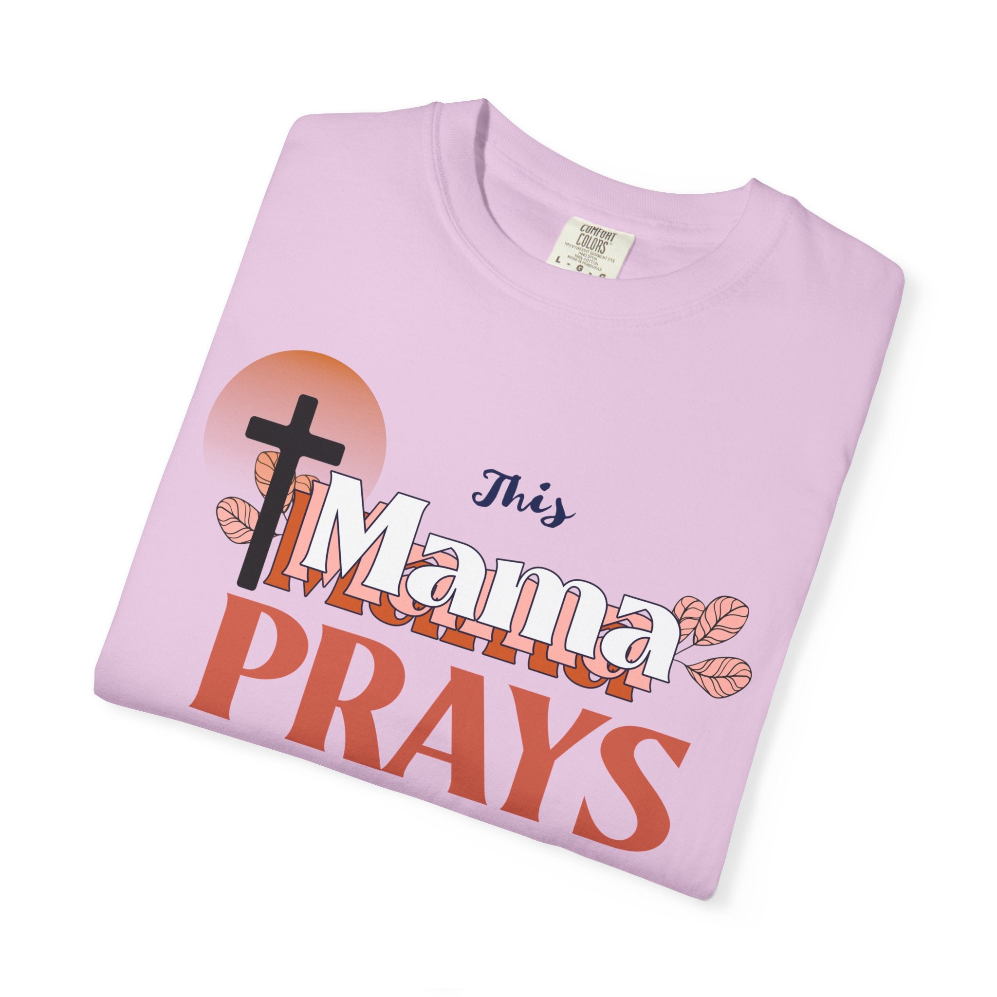 Christian T-Shirt - 'This mama Prays'