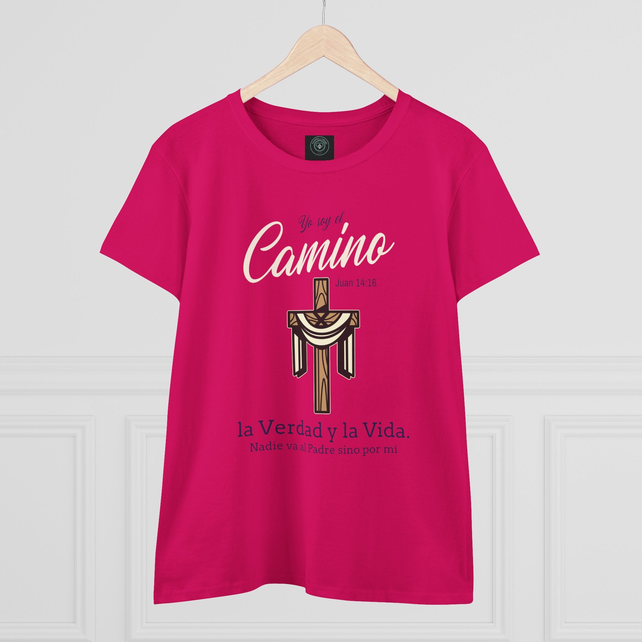 Women's Tee - "Yo soy el Camino, La Verdad y la Vida", Verso  biblico Juan 14:16 - Faithfully Hecho