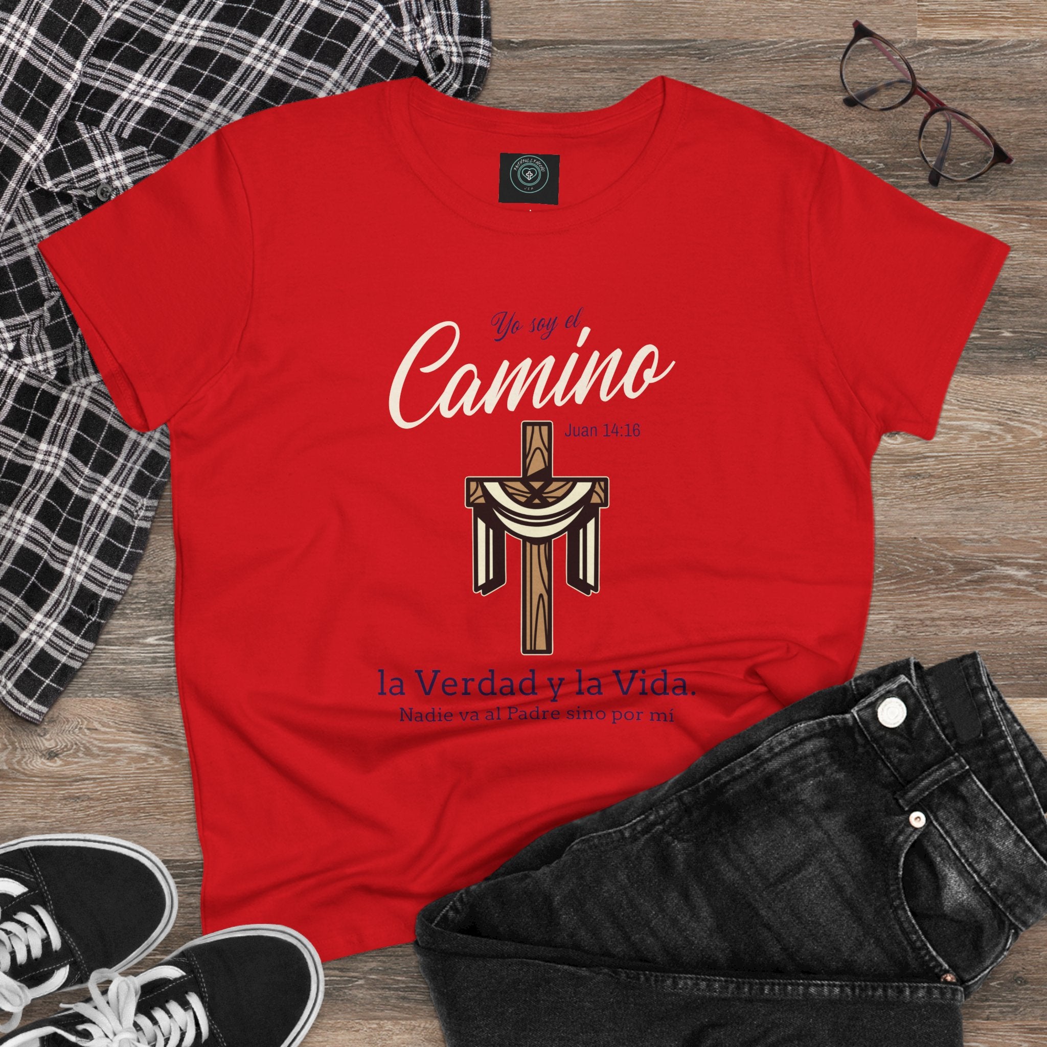Women's Tee - "Yo soy el Camino, La Verdad y la Vida", Verso  biblico Juan 14:16 - Faithfully Hecho