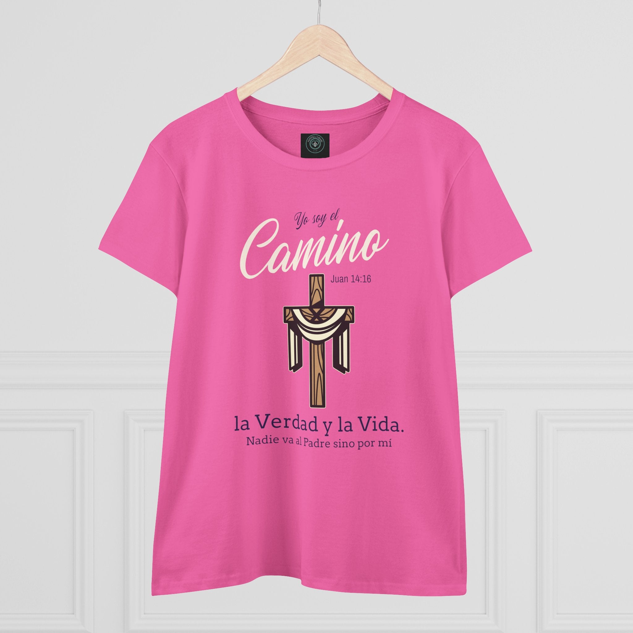 Women's Tee - "Yo soy el Camino, La Verdad y la Vida", Verso  biblico Juan 14:16 - Faithfully Hecho