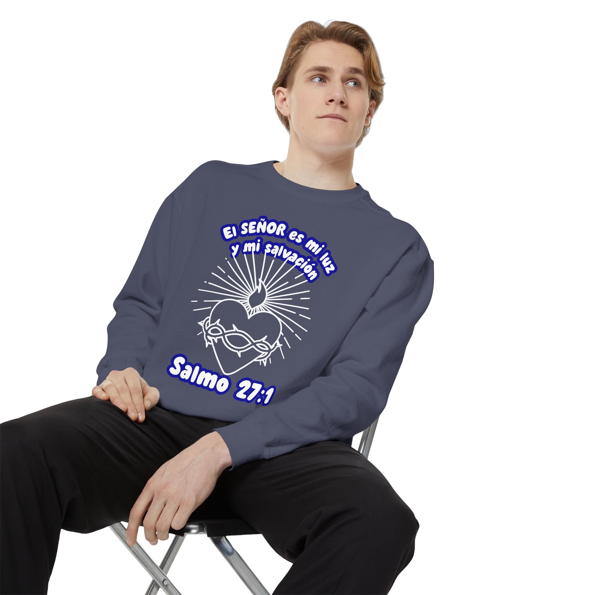 "El Señor es mi Luz y mi Salvación" – Sudadera Cristiana en Español - Sweatshirt for Her, HIm, Family.