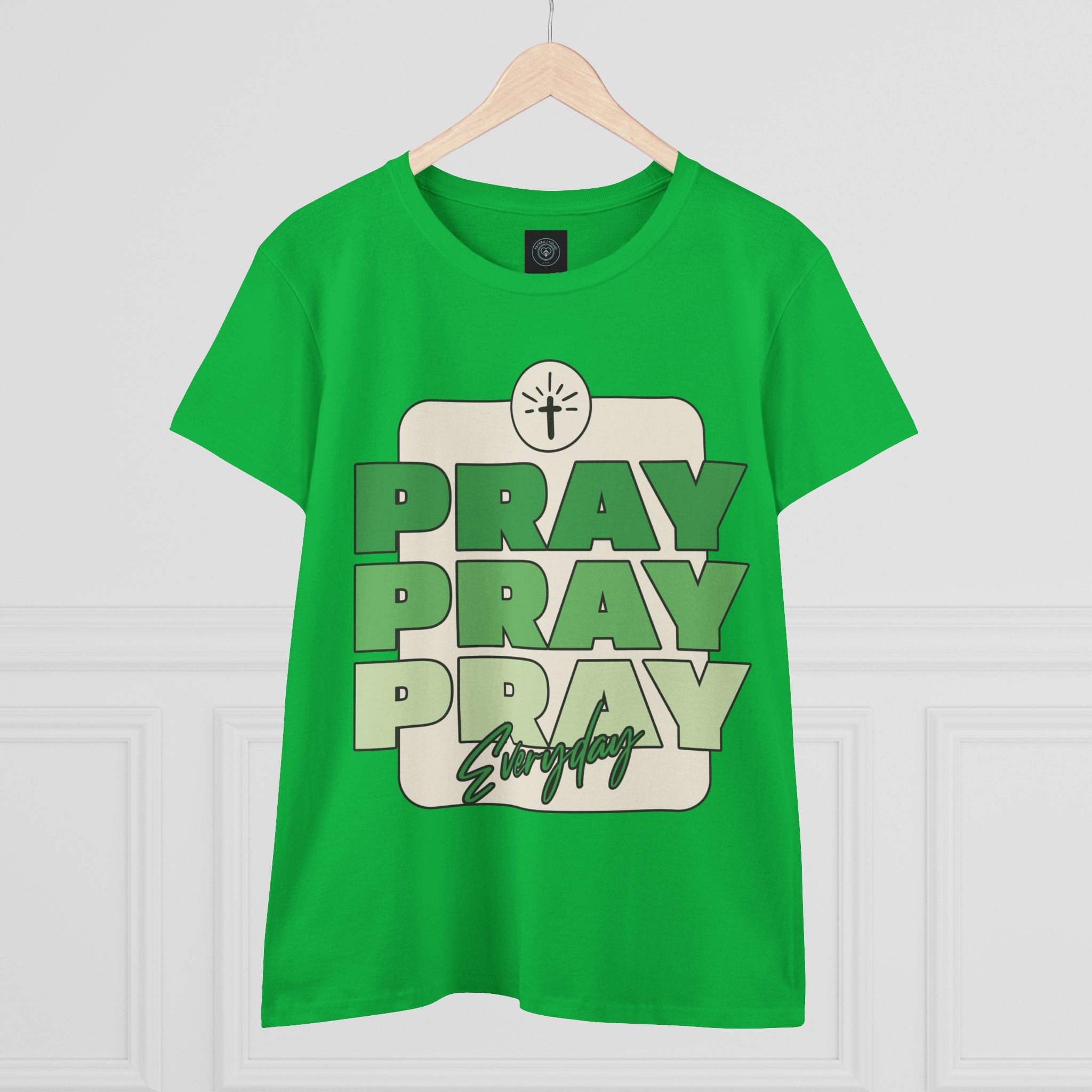 Pray Women's Tee, Casual Faith Shirt, Pray Everyday Top, Gift - Birthday - Christian Gift - Faithfully Hecho