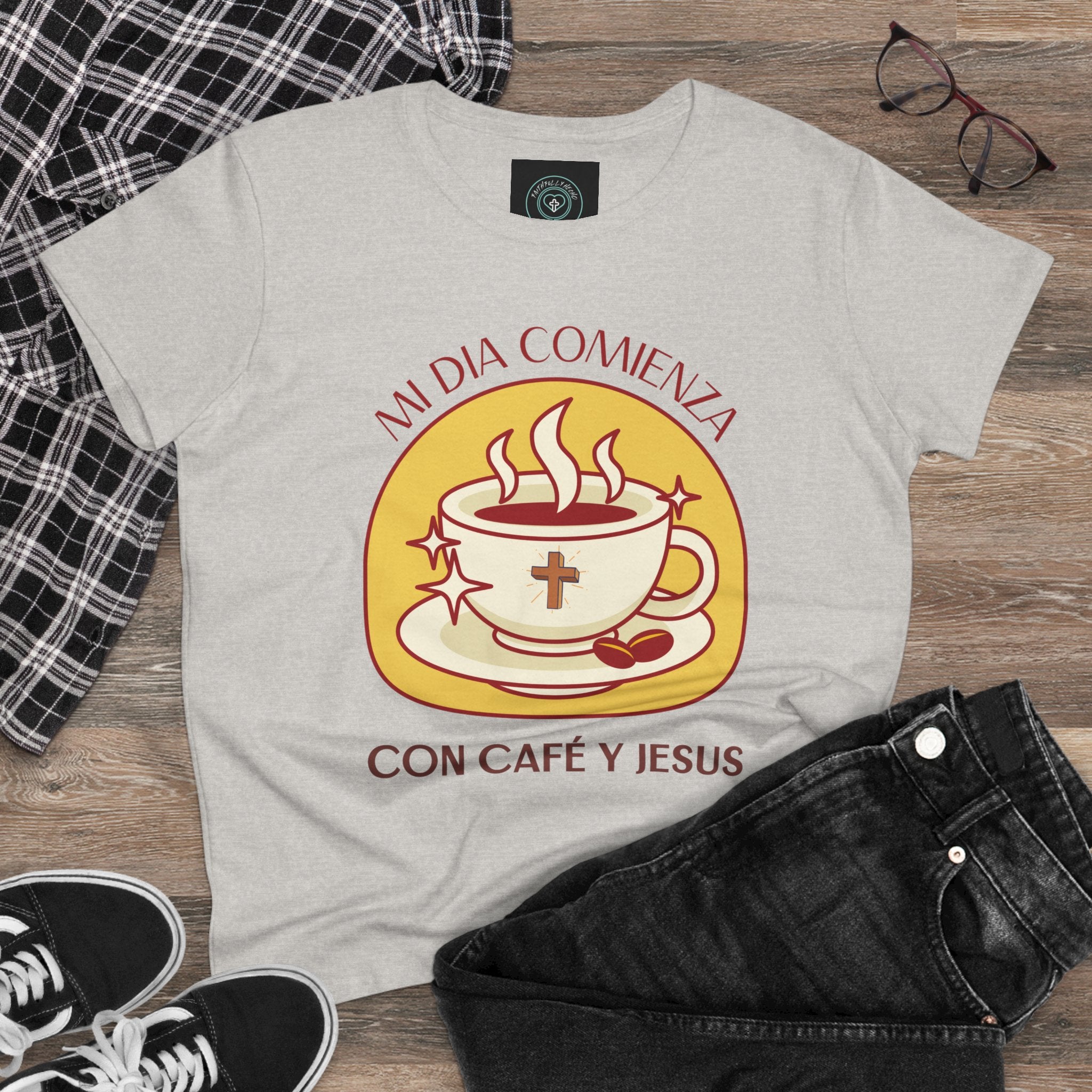 Coffee and Jesus Women's Tee, Casual Faith Shirt, Everyday Affirmation Top, Mi Dia comienza con cafe y Jesus Graphic Tee, Gift for Her