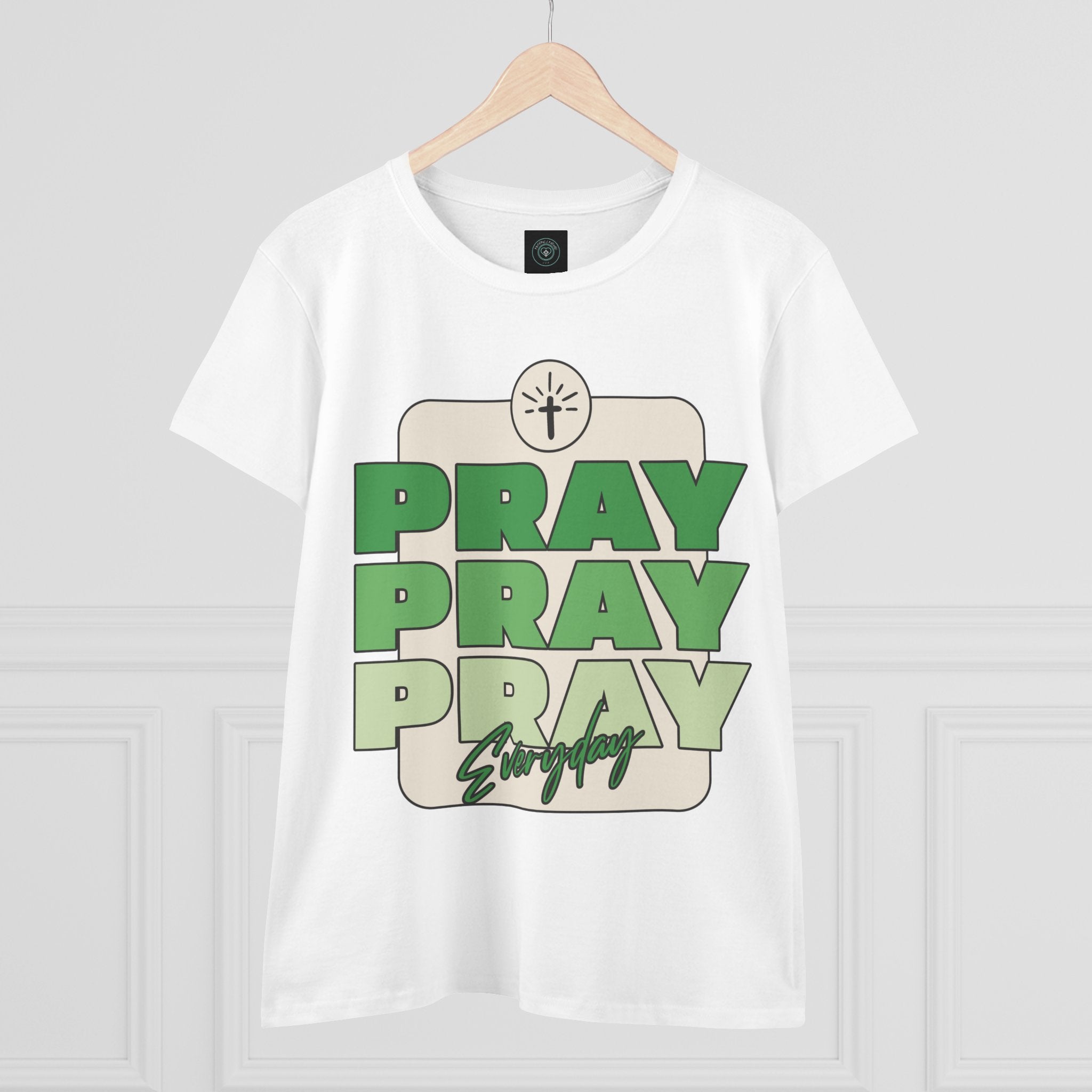 Pray Women's Tee, Casual Faith Shirt, Pray Everyday Top, Gift - Birthday - Christian Gift - Faithfully Hecho
